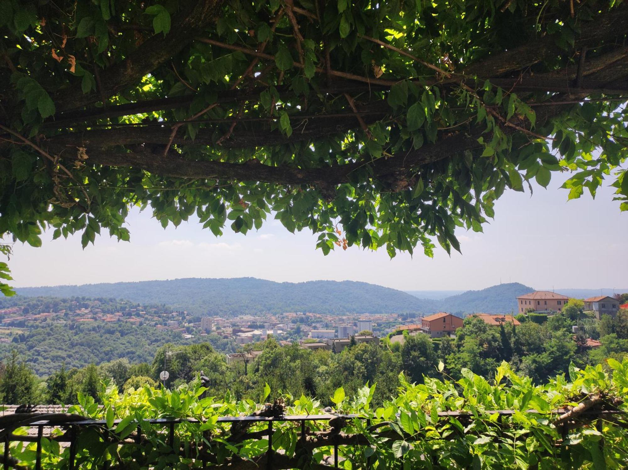 Villa Antonella, App. Vittoria Tavernerio المظهر الخارجي الصورة